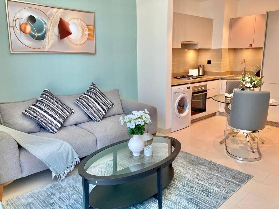 Apartment Stunning 1br With Breathtaking Views Dubai