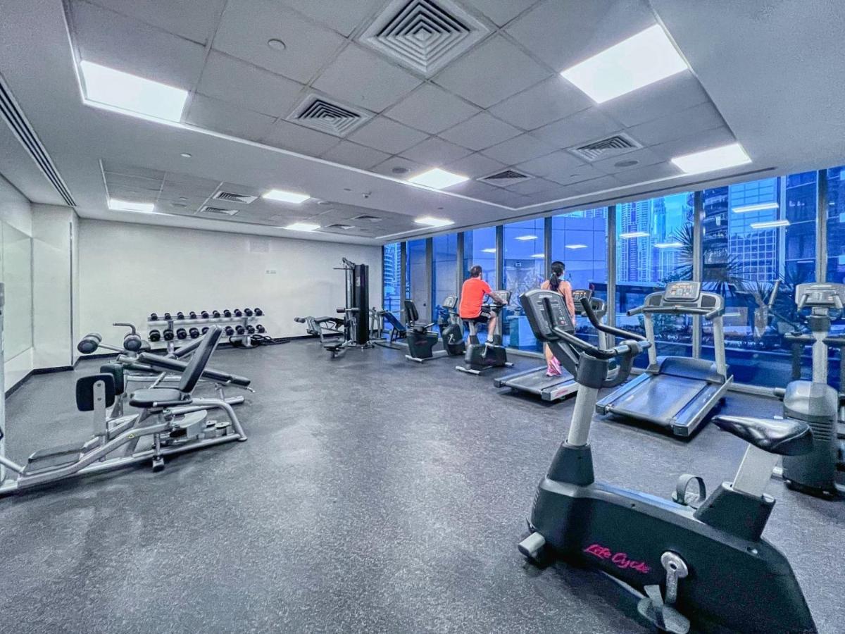 Vivid 2-bedroom Marina View Apartment Dubai