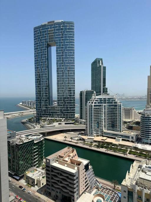 Elegant Near Jbr Apartment *