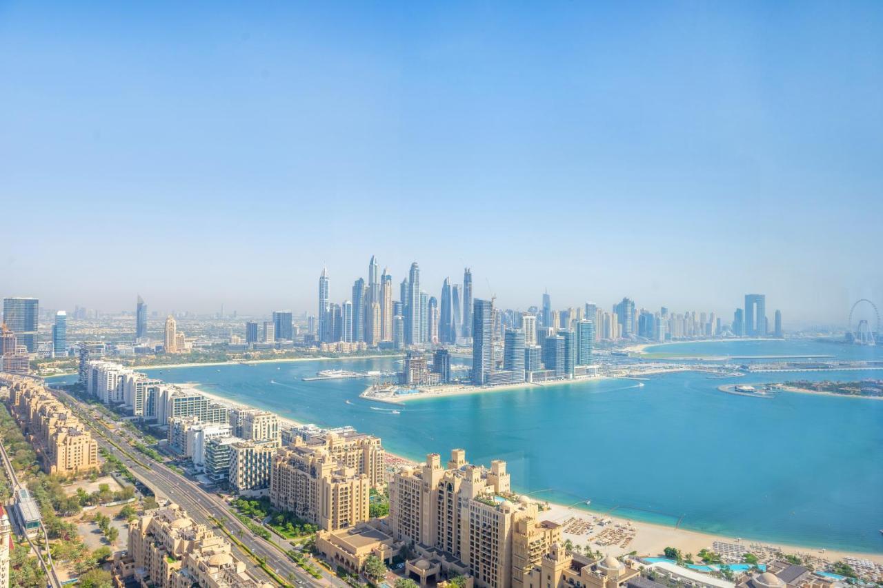 Ultra Luxury Palm Tower With Shared Facilities