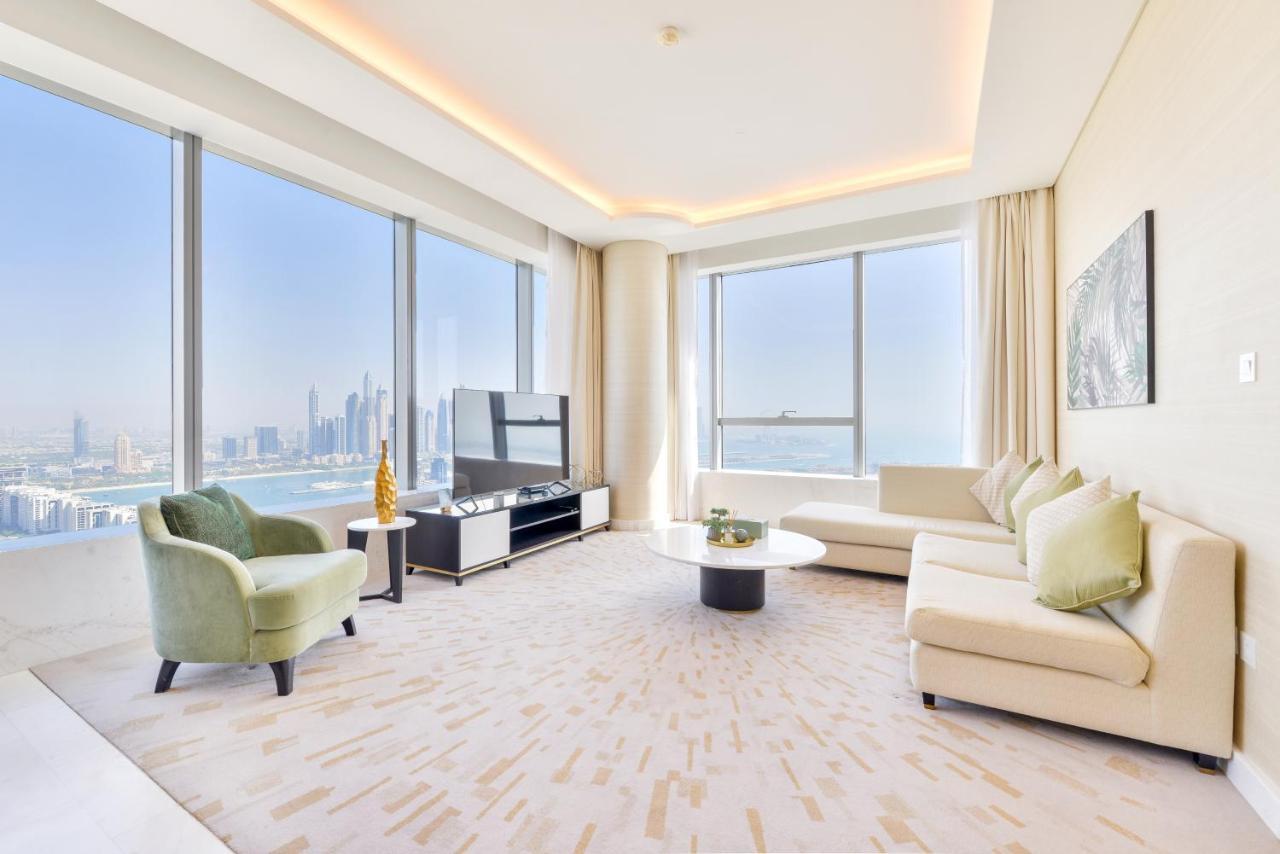 Ultra Luxury Palm Tower With Shared Facilities Dubai