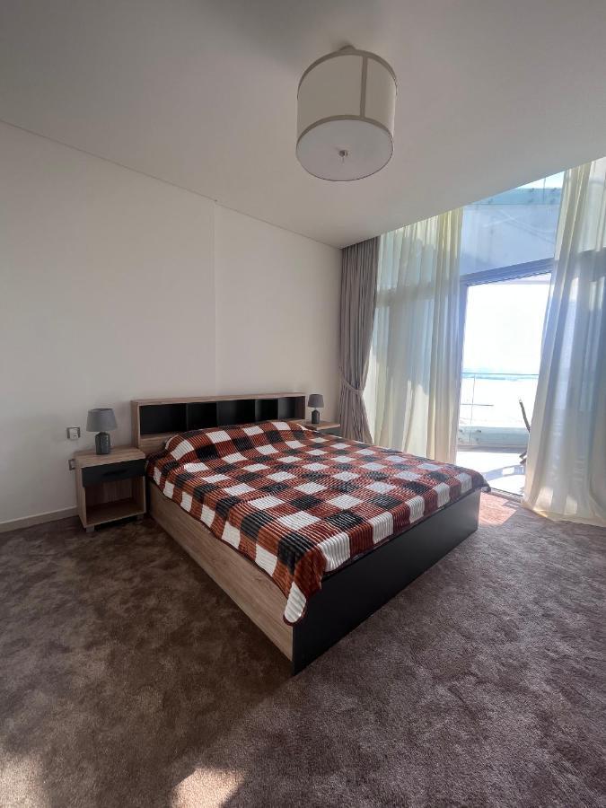 Cosy 1 Bdr With Private Beach, Azizi Mina, Palm Jumeirah Apartment