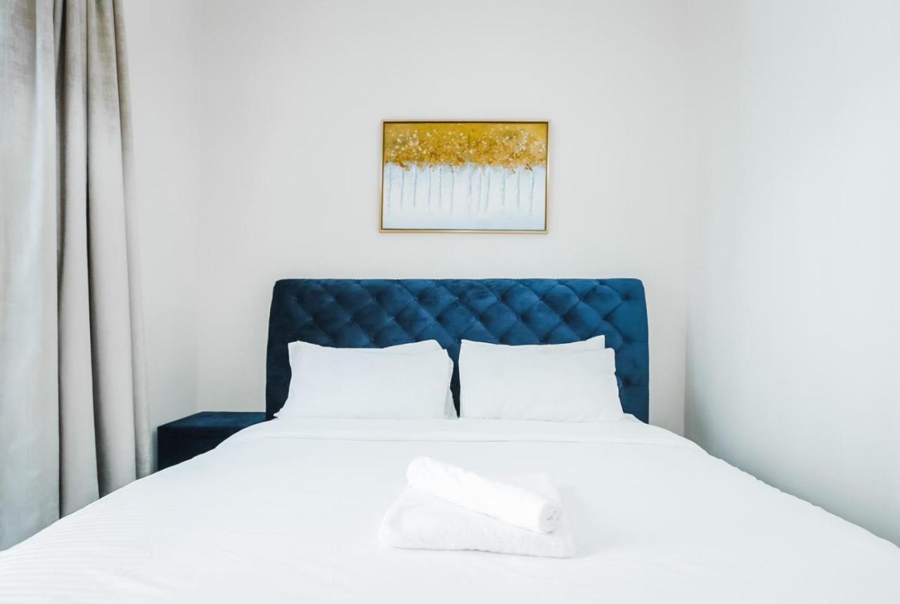 Marina Royal Premium Serviced Marina Wharf - Kids Free Free Check In 24 Dubai