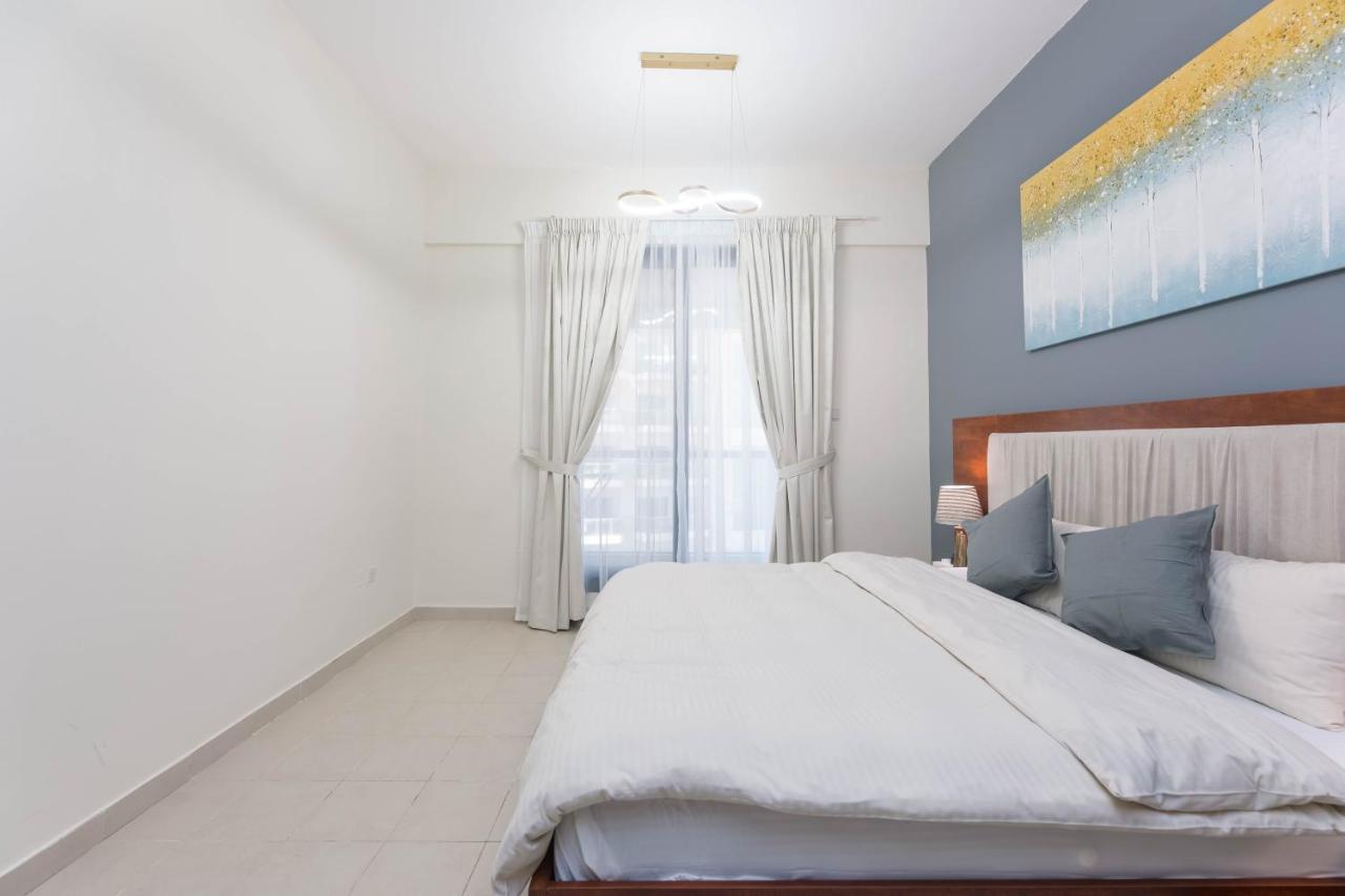 Holiday home Urban Caves - Modern Steps From The Walk Jbr *