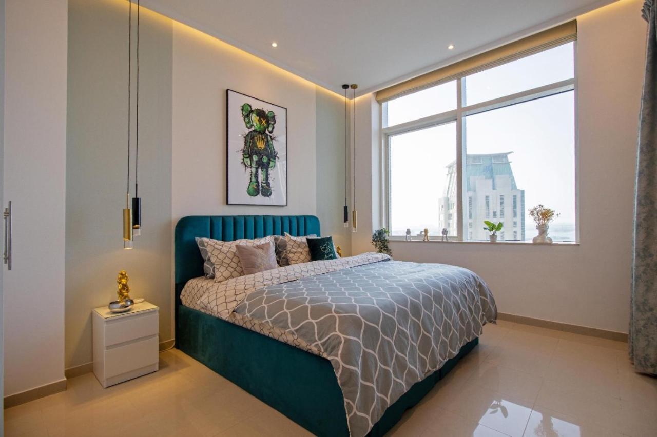 Luxury-designer 1 Bedroom Sea View *