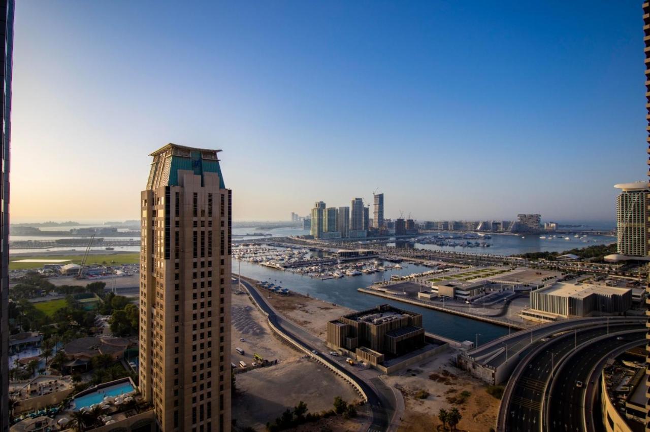 Luxury-designer 1 Bedroom Sea View Apartment *