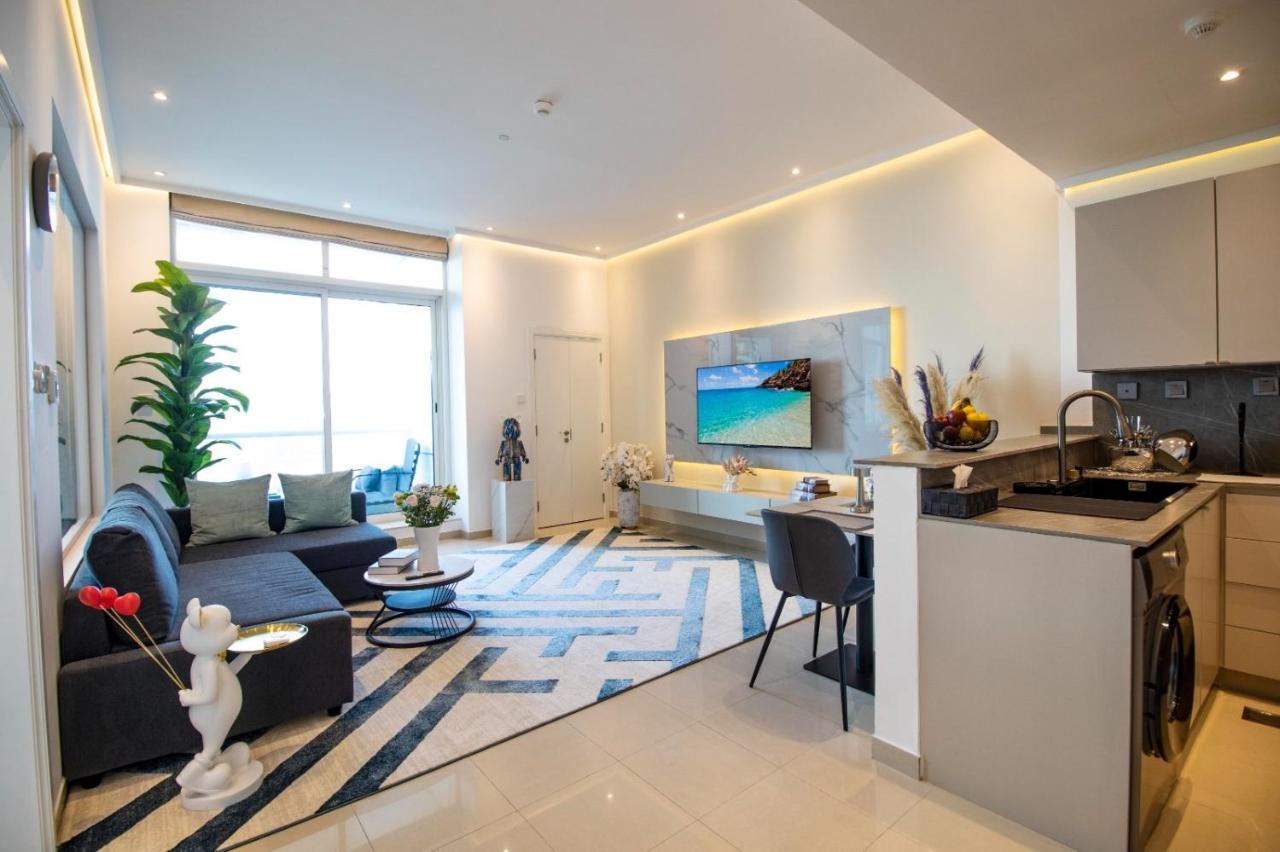 Luxury-designer 1 Bedroom Sea View *