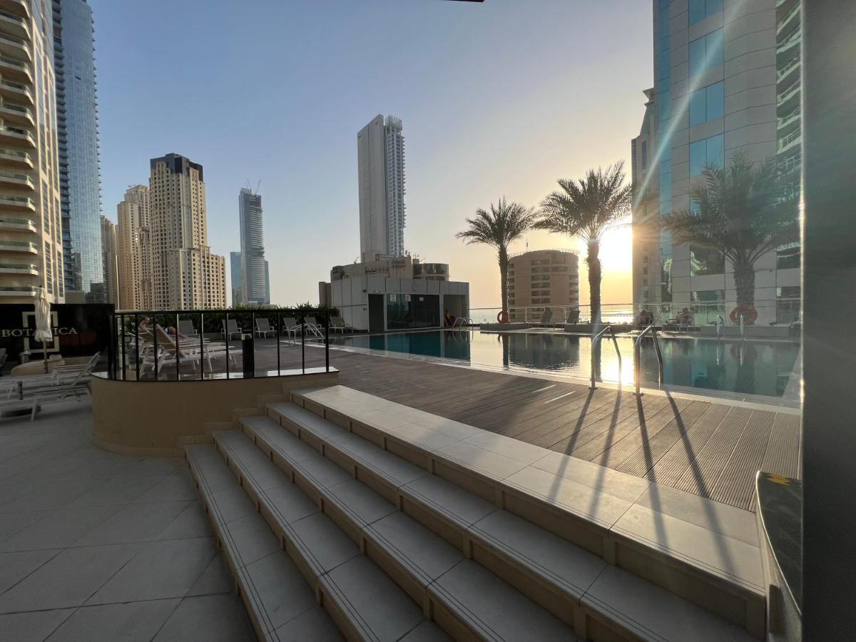 Luxury-designer 1 Bedroom Sea View * Dubai