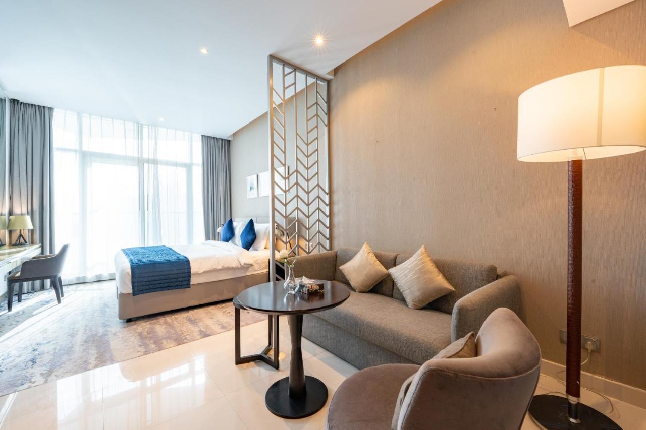 Aliving Stylish With Partial Burj & Canal Views- Prive , Business Bay 713 Apartment