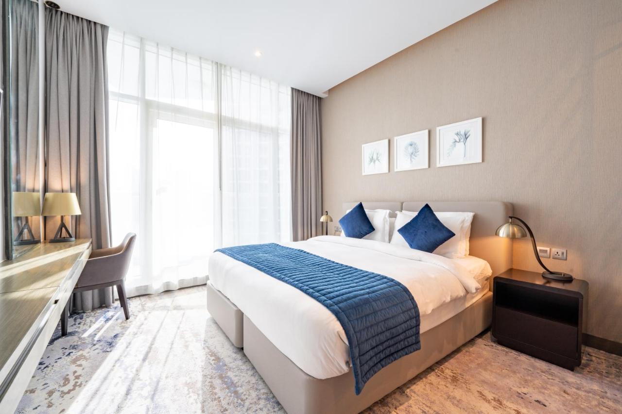 Aliving Stylish With Partial Burj & Canal Views- Prive , Business Bay 713