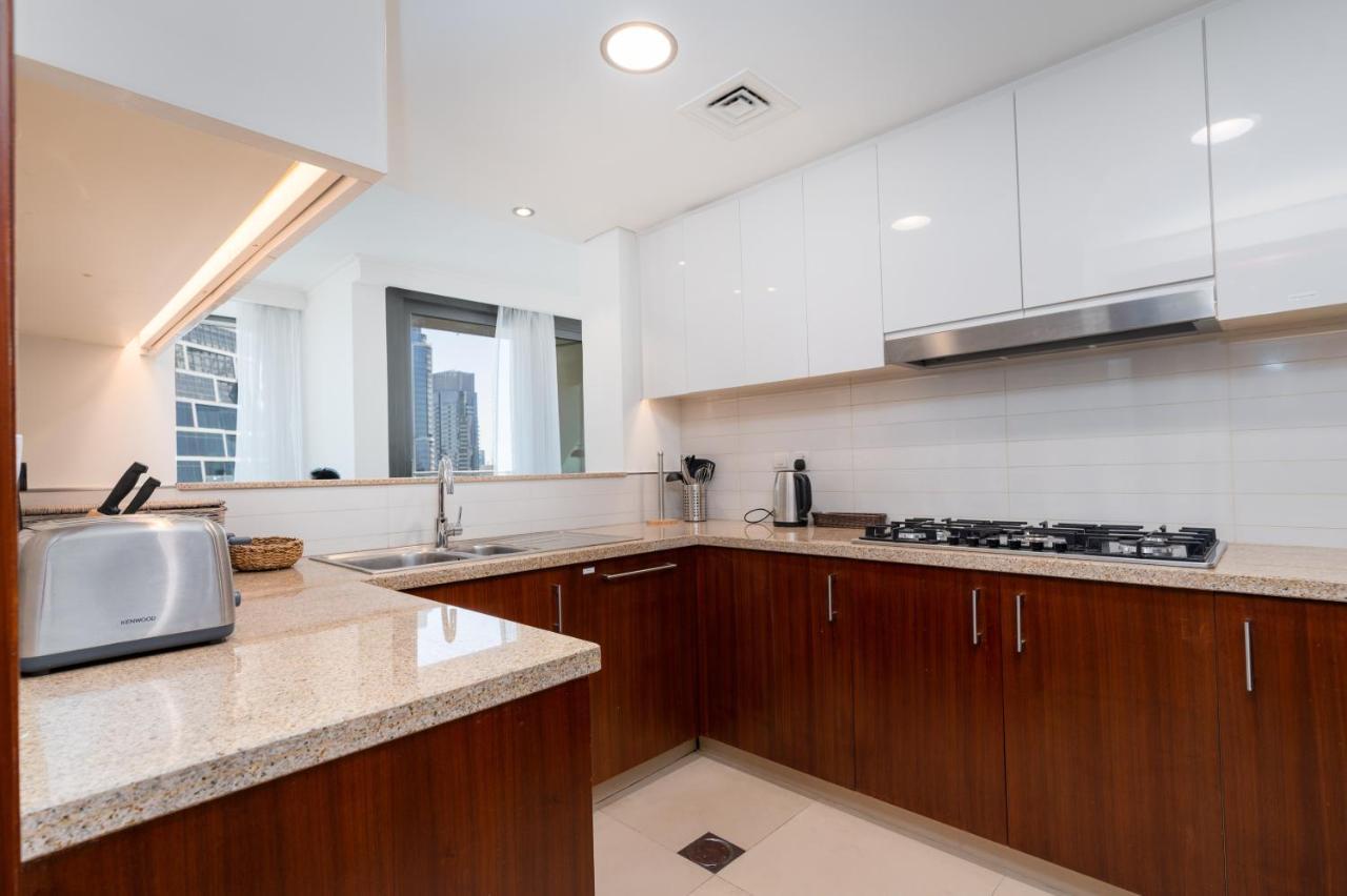 Vacay Lettings - Burj Vista High Floor Burj Khalifa & Fountain View