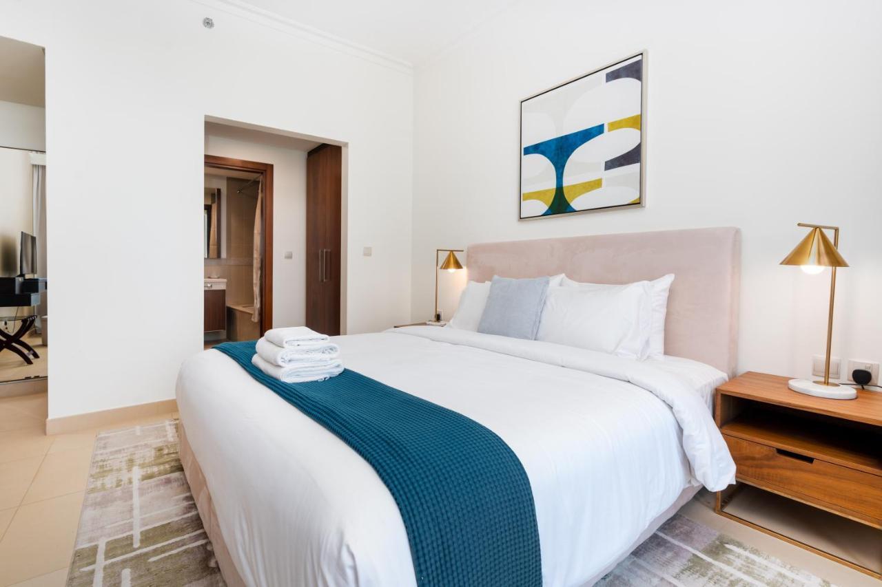 Vacay Lettings - Burj Vista High Floor Burj Khalifa & Fountain View Daire