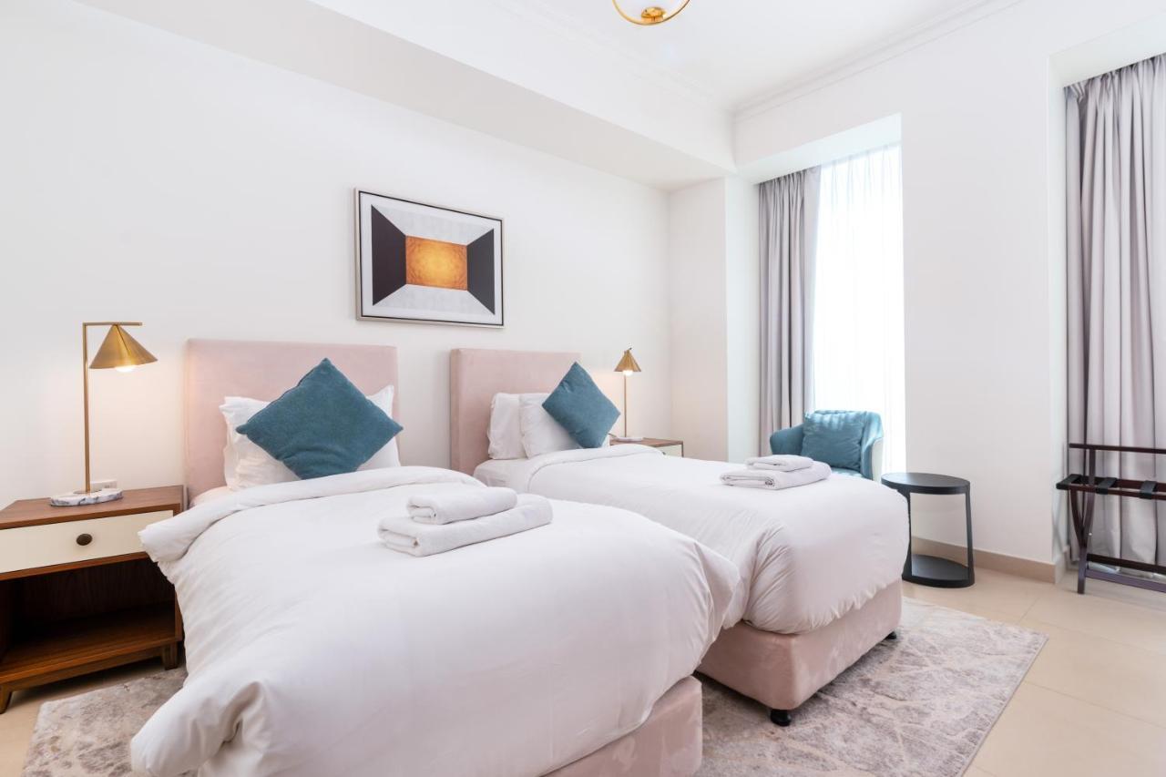 Daire Vacay Lettings - Burj Vista High Floor Burj Khalifa & Fountain View Dubai