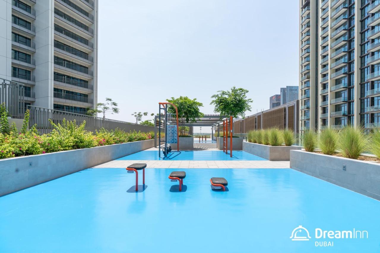 Dream Contemporary - Downtown Views Dubai
