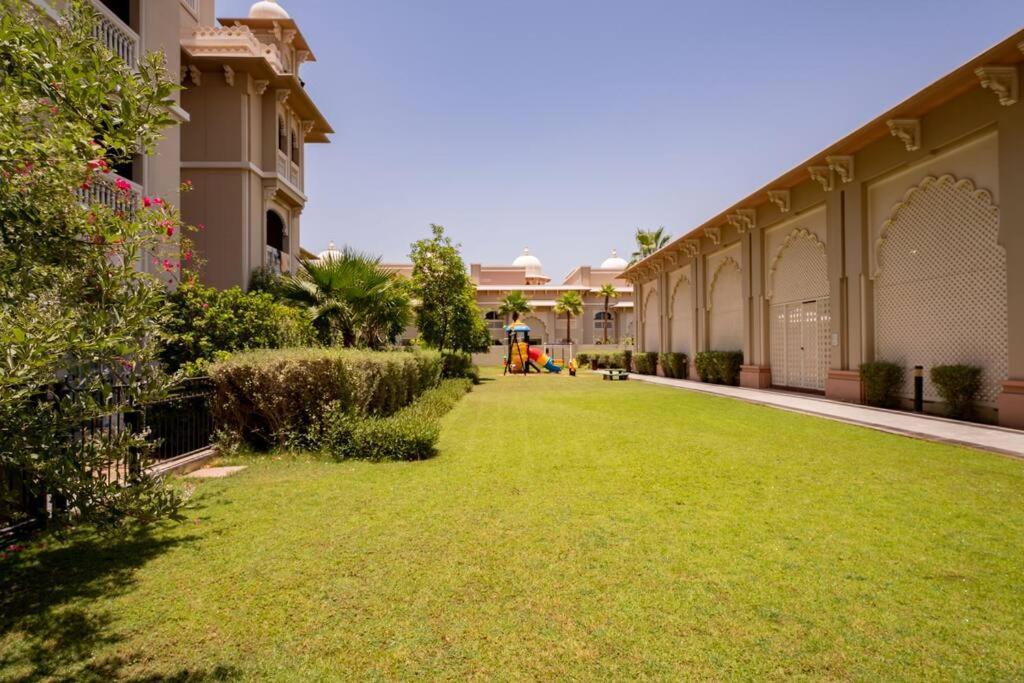 Daire Palm Jumeirah Spacious 1 Bed Private *