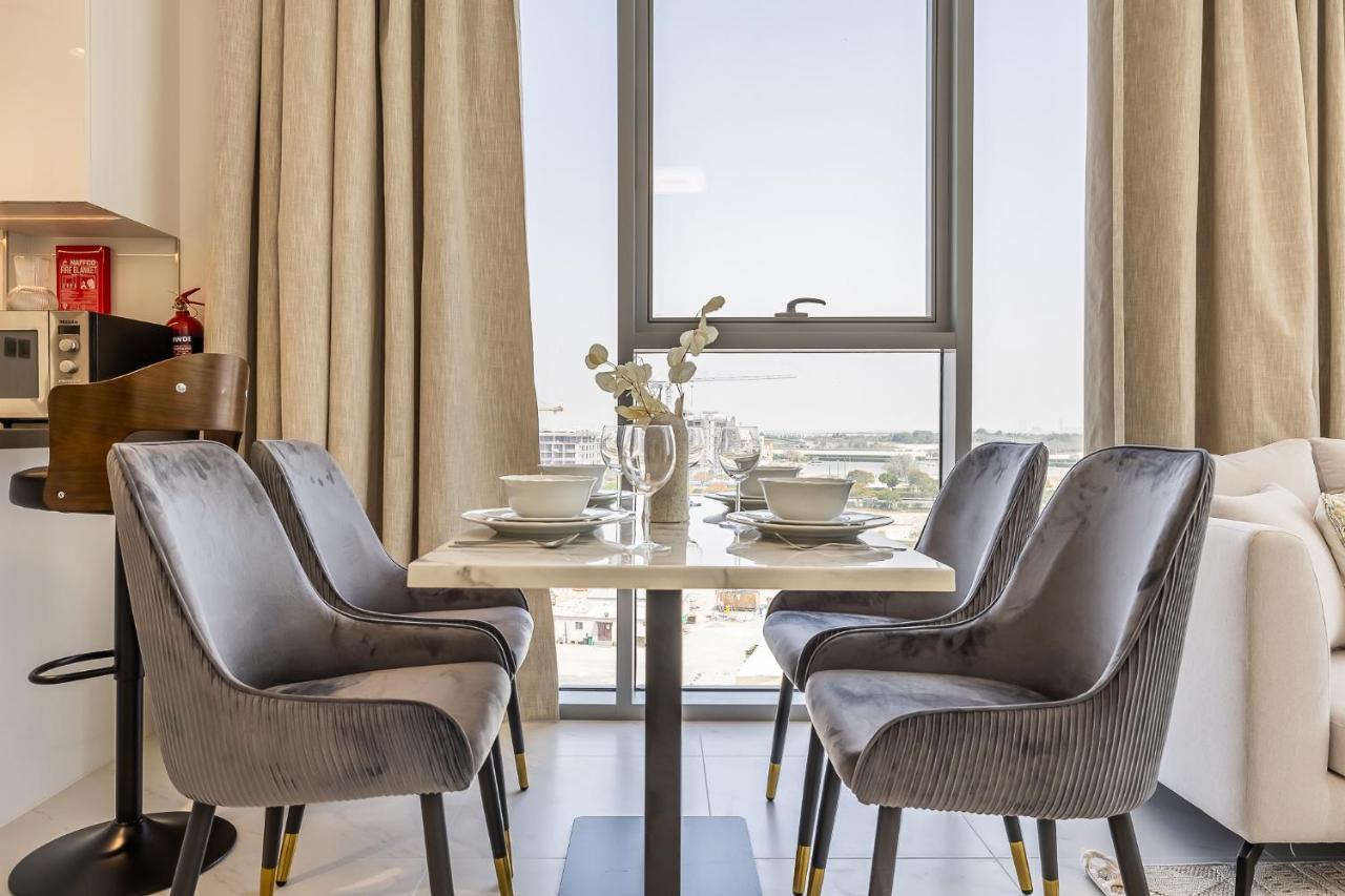 Fully Furnished I Lagoons View I District One Apartment
