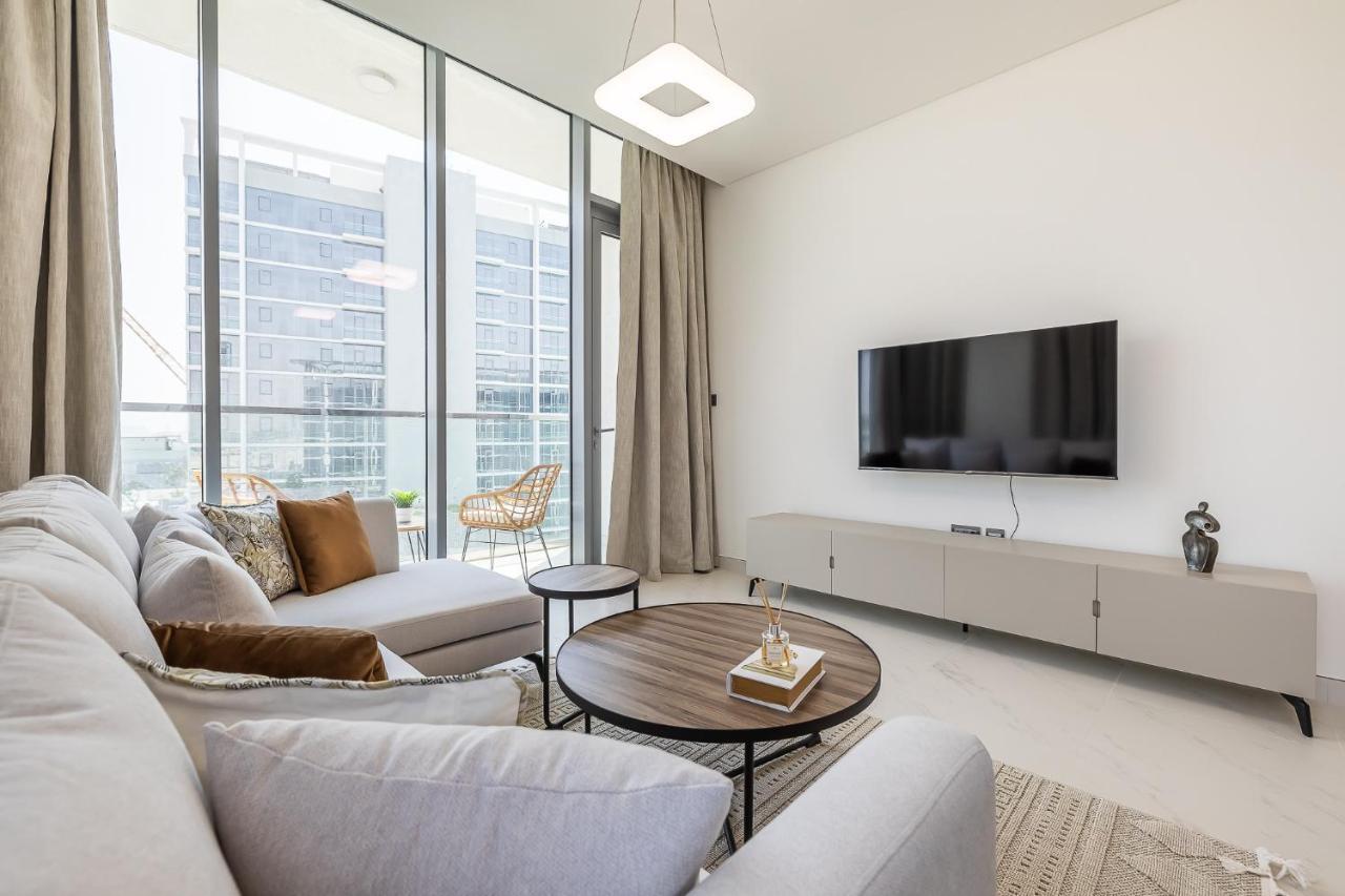 Fully Furnished I Lagoons View I District One Apartment *