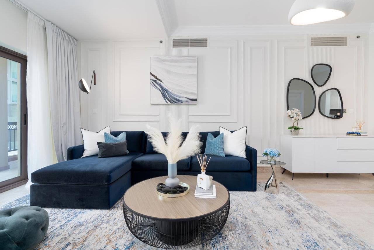 Apartment Ultimate / Fairmont Residences The Palm / Designer Luxury / Direct Access / Big Terrace / Partial Sea View *
