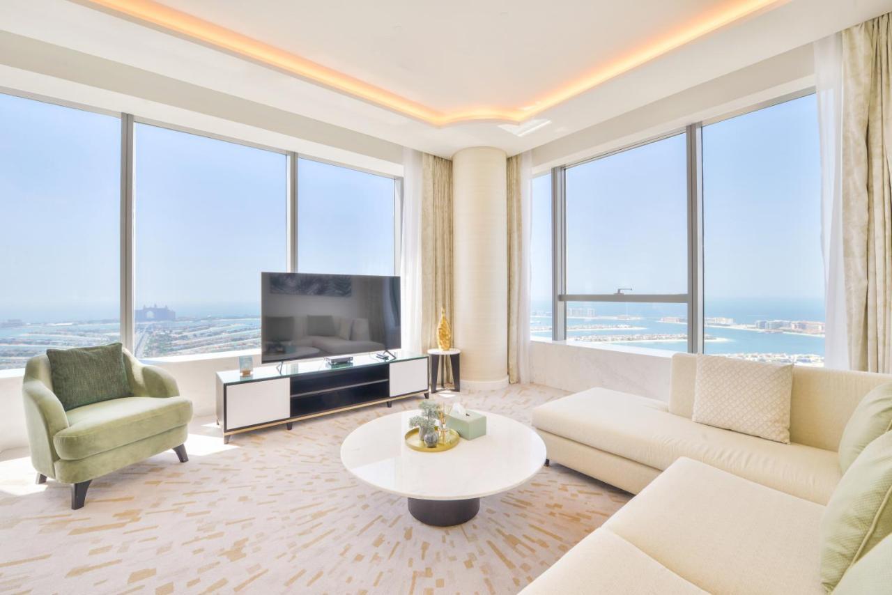 Ultra Luxury Palm Tower With Shared Facilities