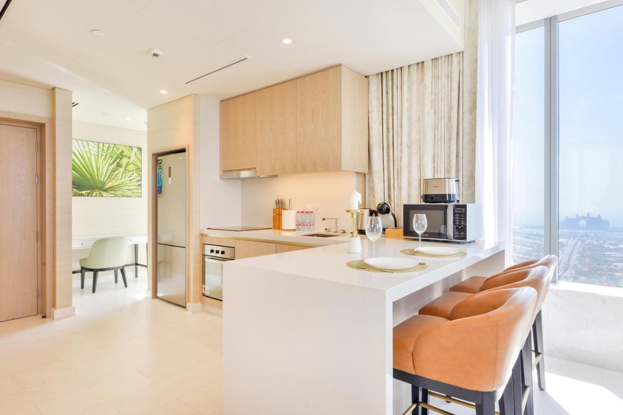 Ultra Luxury Palm Tower With Shared Facilities 5* Dubai