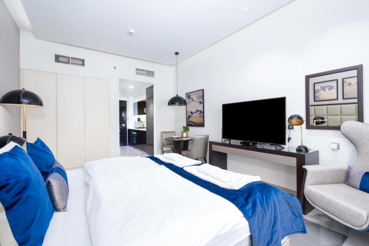 Stunning Near Burj Khalifa Apartment Dubai