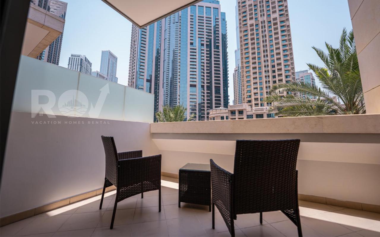 With Boulevard View Apartment