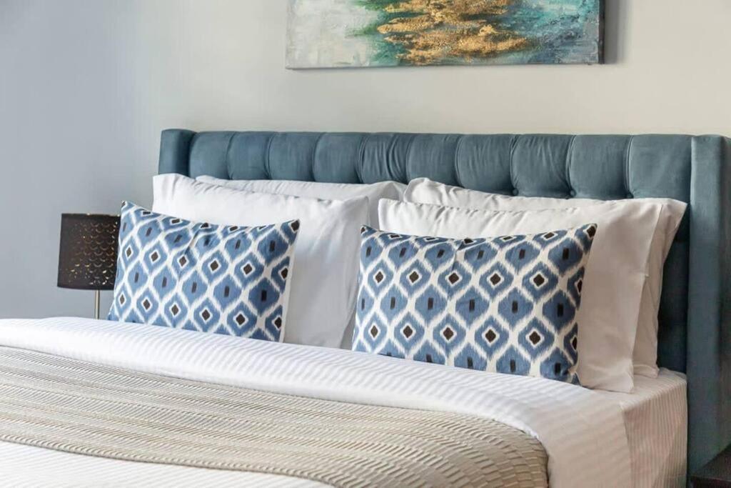 Contemporary 2br W/ Maid's At Jvc Dubai
