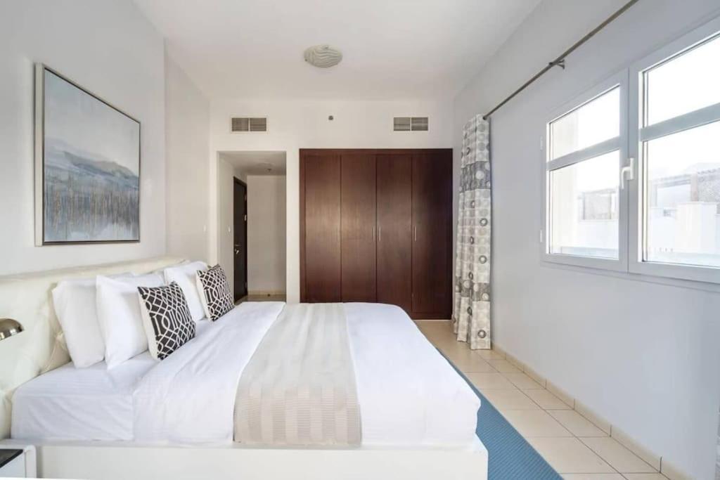 Contemporary 2br W/ Maid's At Jvc Dubai