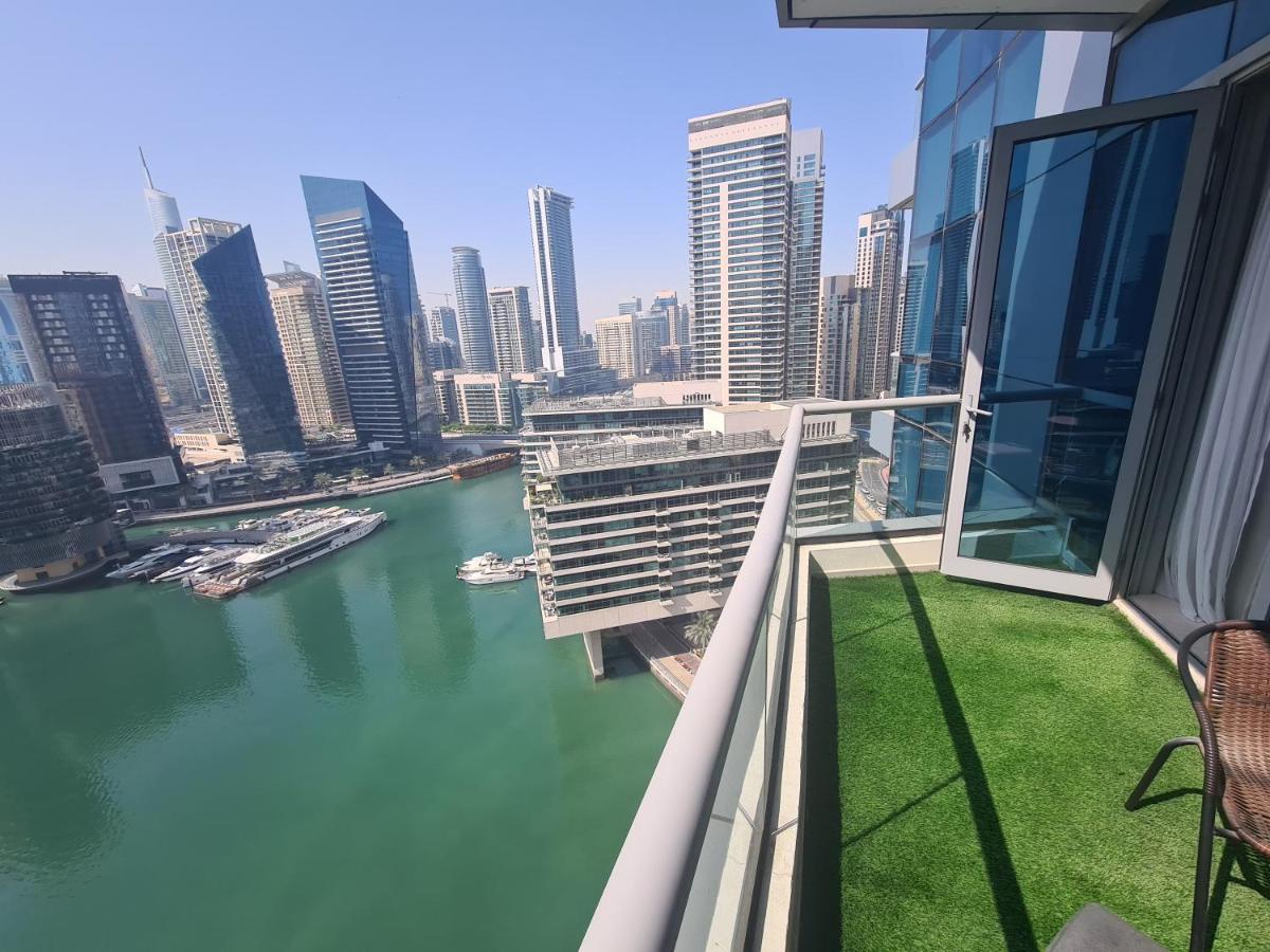 Bay Central- Marina Apartment *