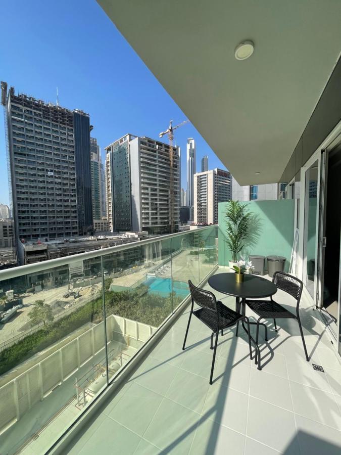 New Reva Next Burj Khalifa Otel 4*
