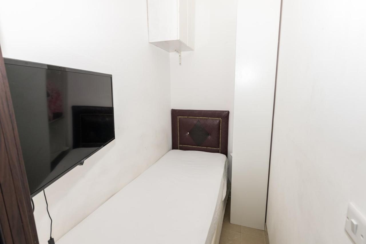 Nice Budget And Bed Space For 