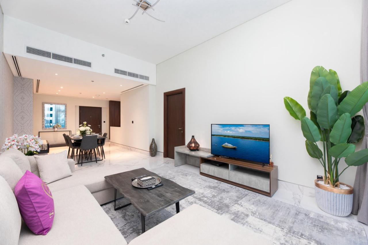Simply Comfort In J One Tower Apartment