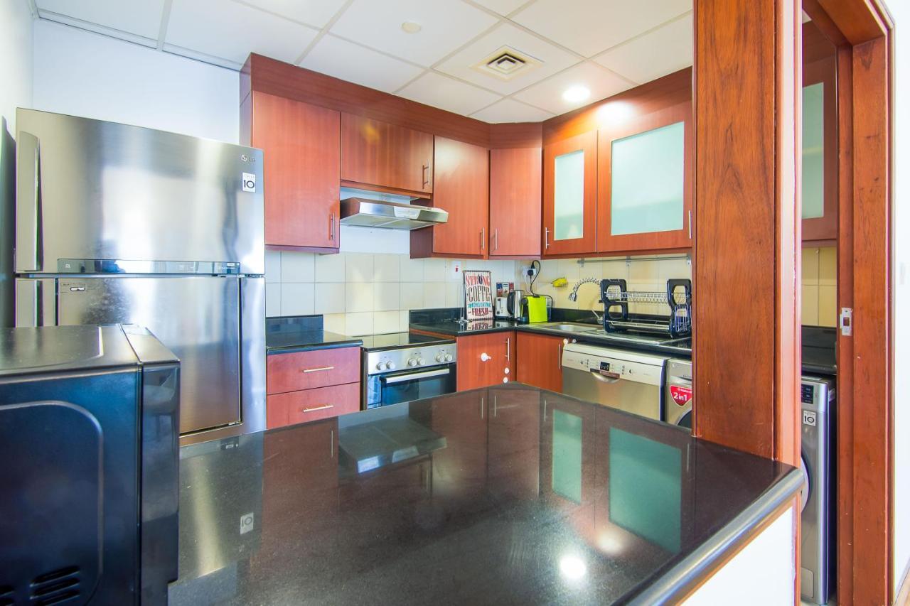 Apartment Huge 1br In Jbr *