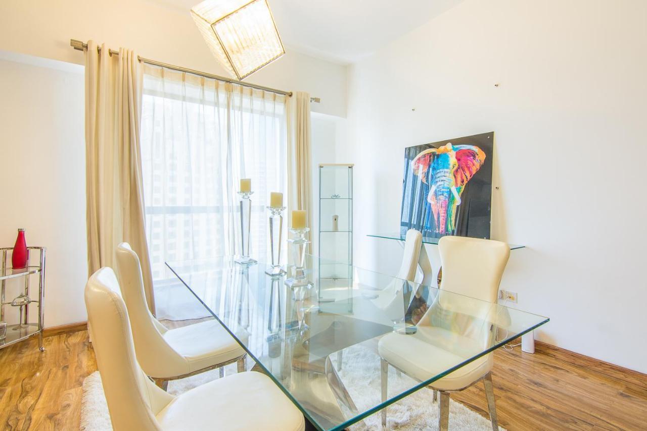 Huge 1br In Jbr Apartment