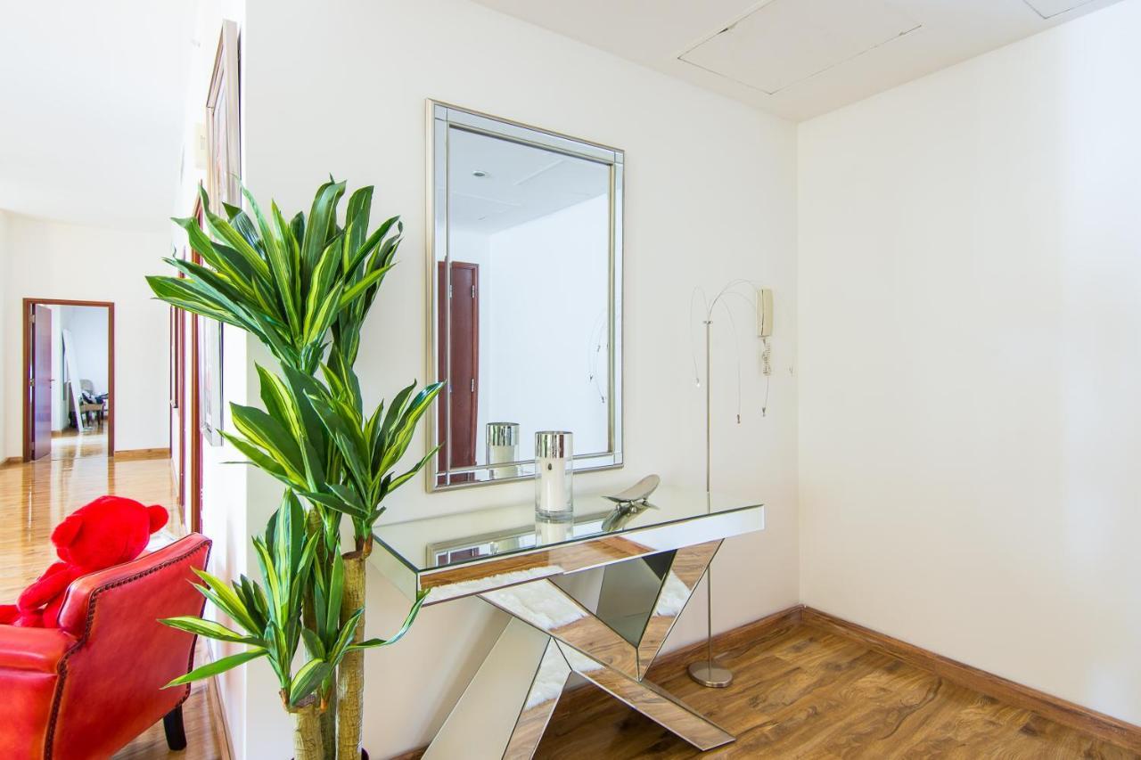 Apartment Huge 1br In Jbr