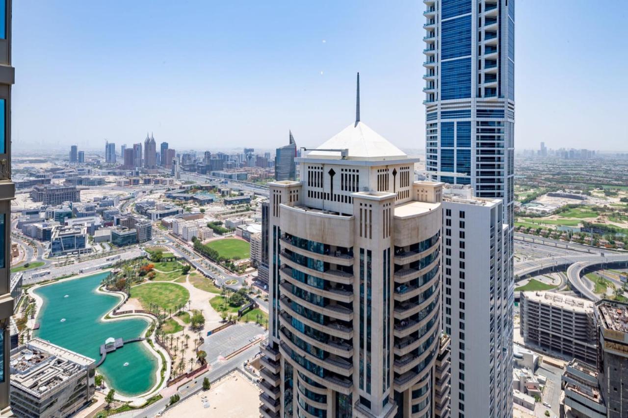 Frank Porter - Ocean Heights Dubai