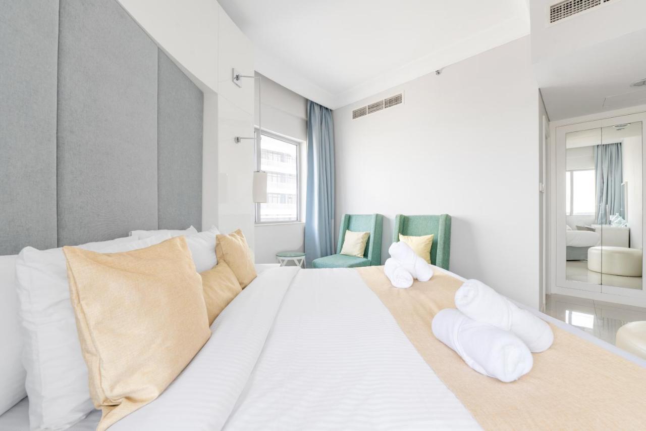 Downtown Luxury - 5 Star Facilities - 5 Min Walk To Mall Apartamento *