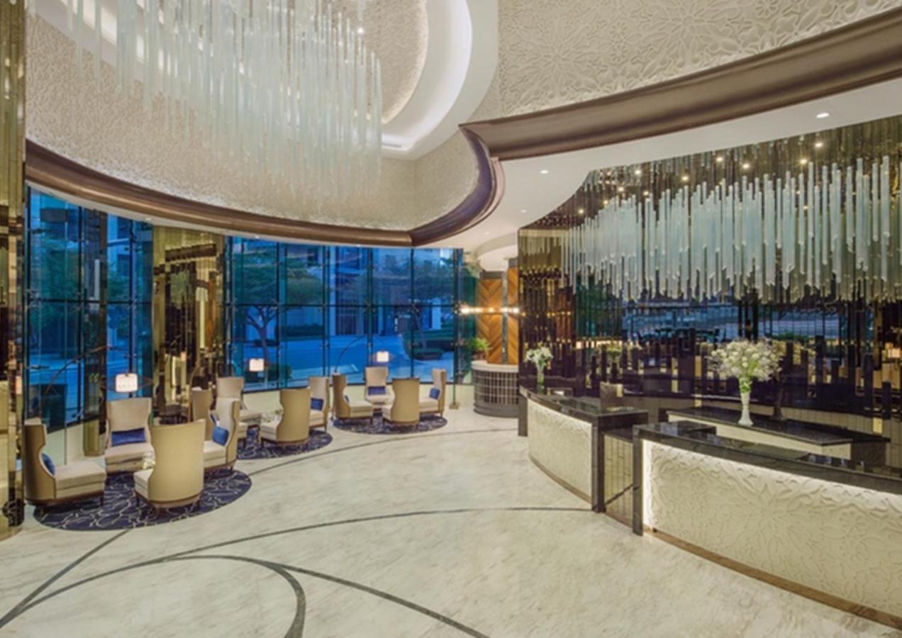 Downtown Luxury - 5 Star Facilities - 5 Min Walk To Mall * Dubai