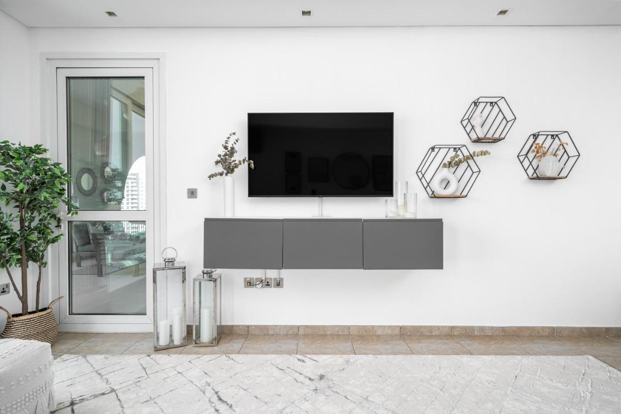 Apartment Alh Vacay - Newly Furnished 3 Bedroom In Marina Residences