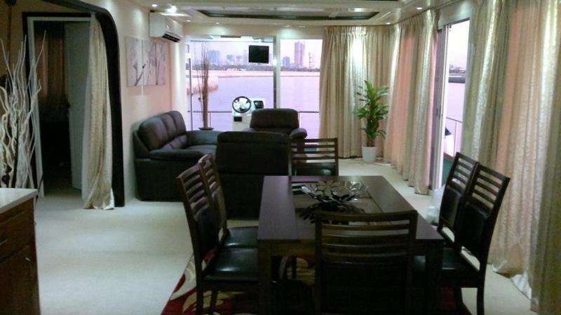 Jawhara Marines Floating Botel Dubai