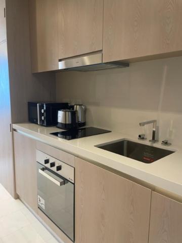 Reserve Now Stylish Studio4 In Palm Tower Sky Pool Views Dubai
