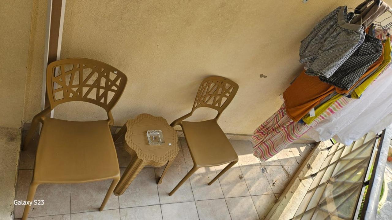 Dream House Sharing-4 Single Beds 226-4 Dubai