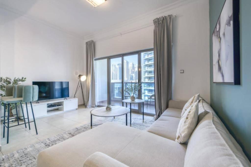 Luxury 1 Bedroom With Sea View Apartment *