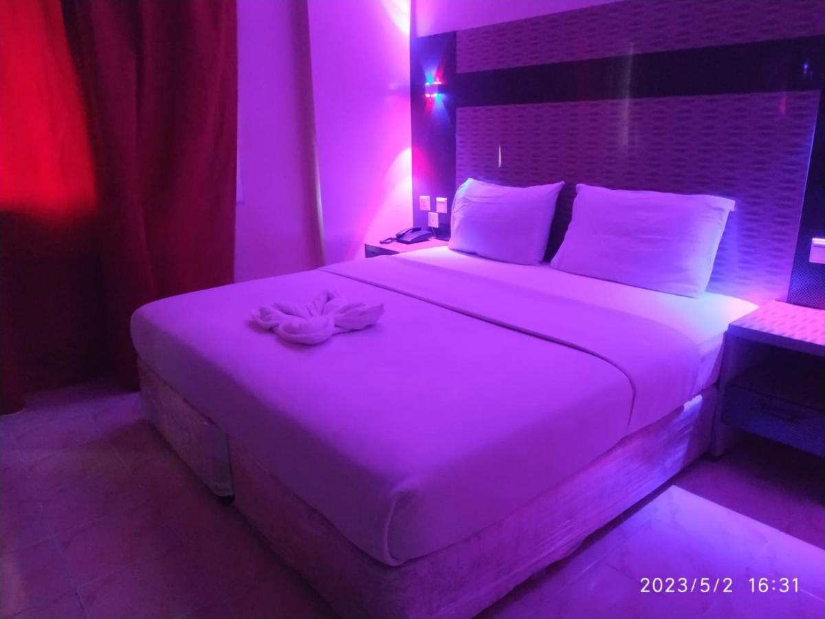 Tehran Hotel Dubai