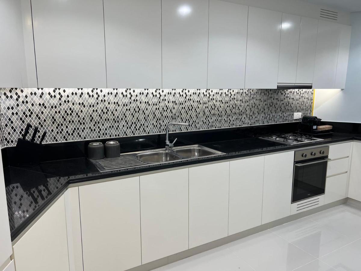 Quasi-hotels - Luxury 3-beds In Paramount Midtown Daire Dubai