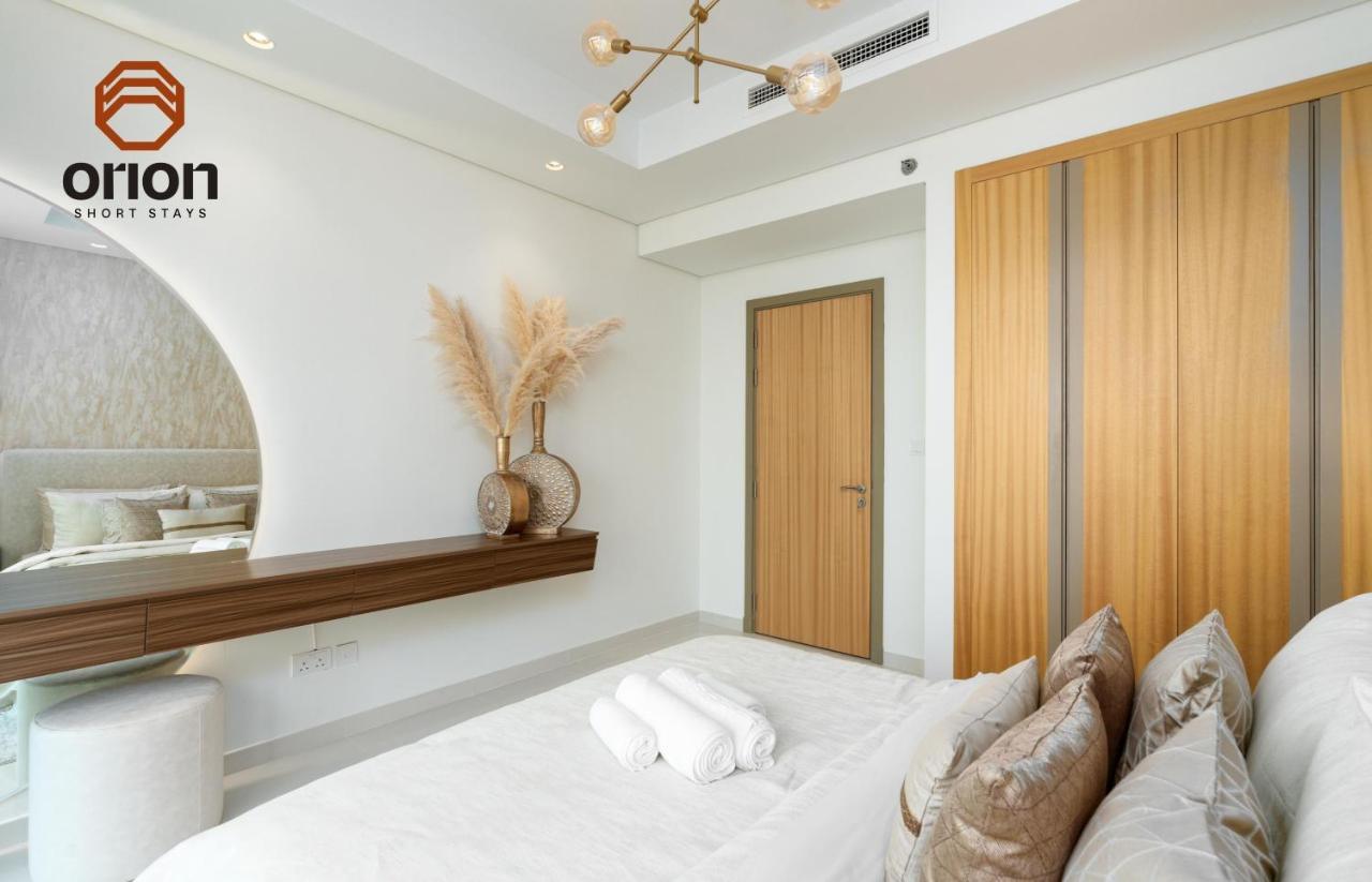Apartment Paramount Skyline: Luxe 2-bed With Burj Views And Rooftop Oasis Dubai