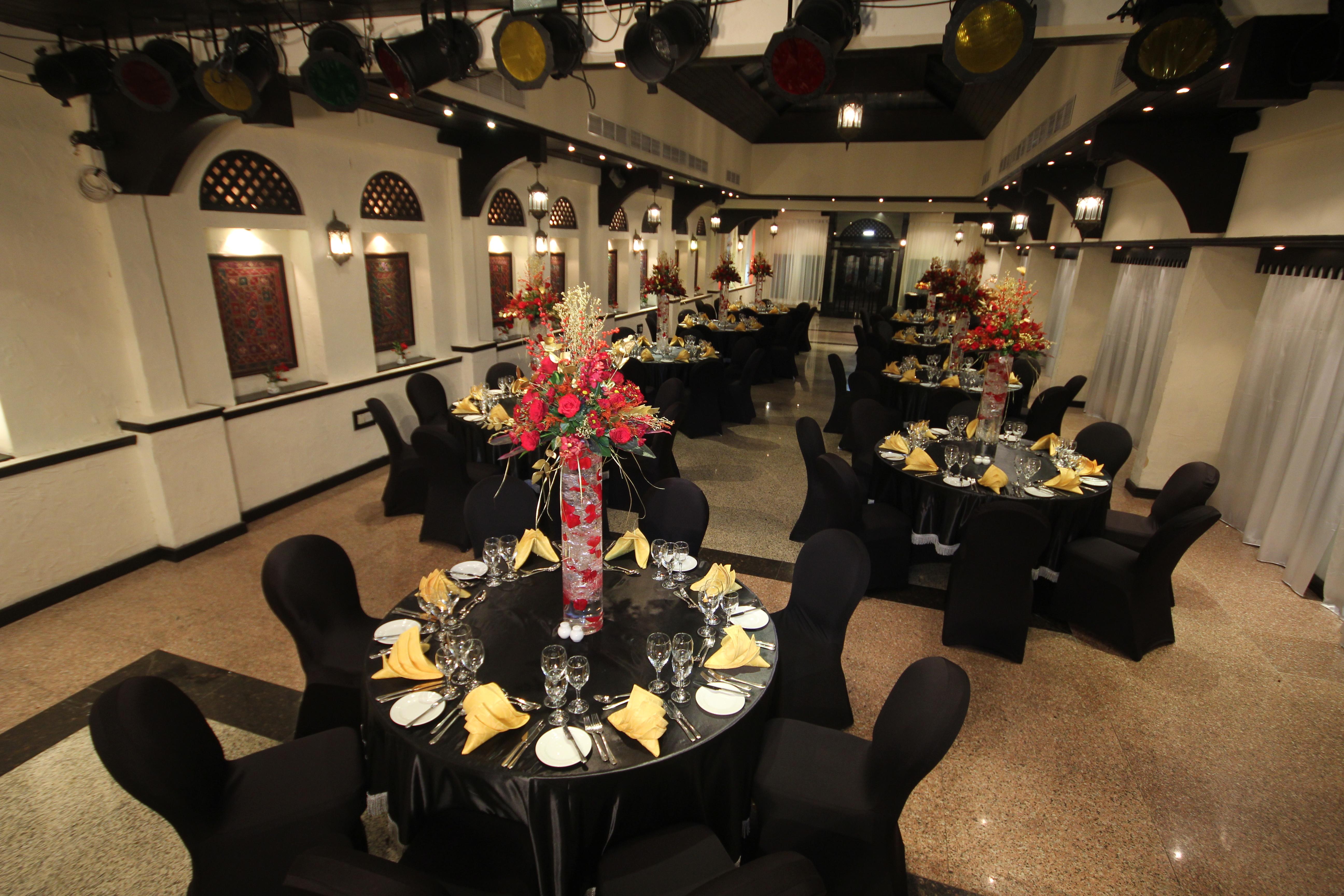 Arabian Courtyard & Spa 4*