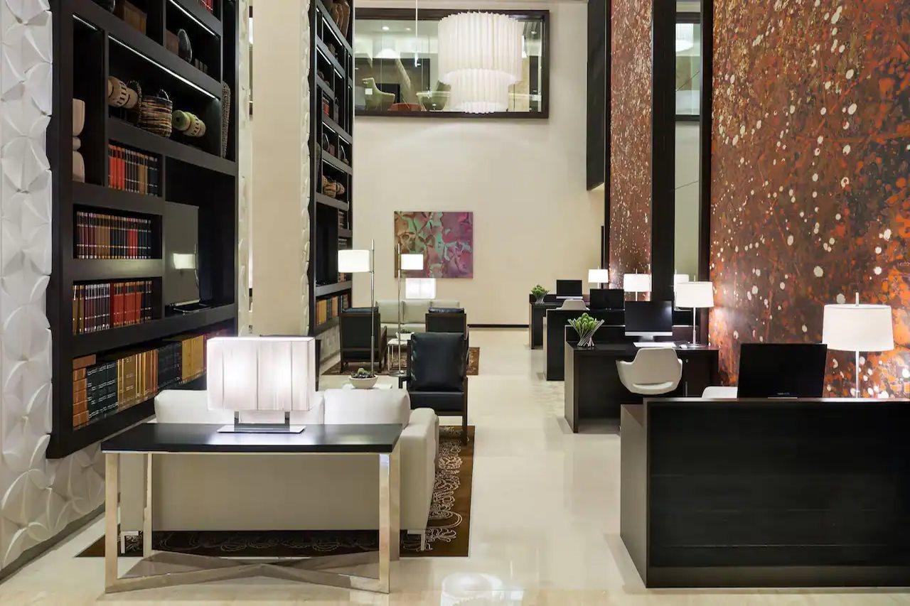 Hyatt Place Al Rigga