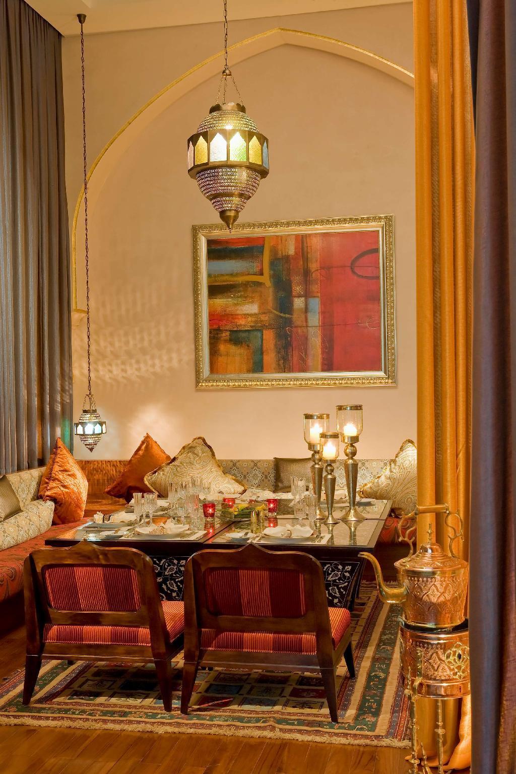 Palace Downtown Otel 5*