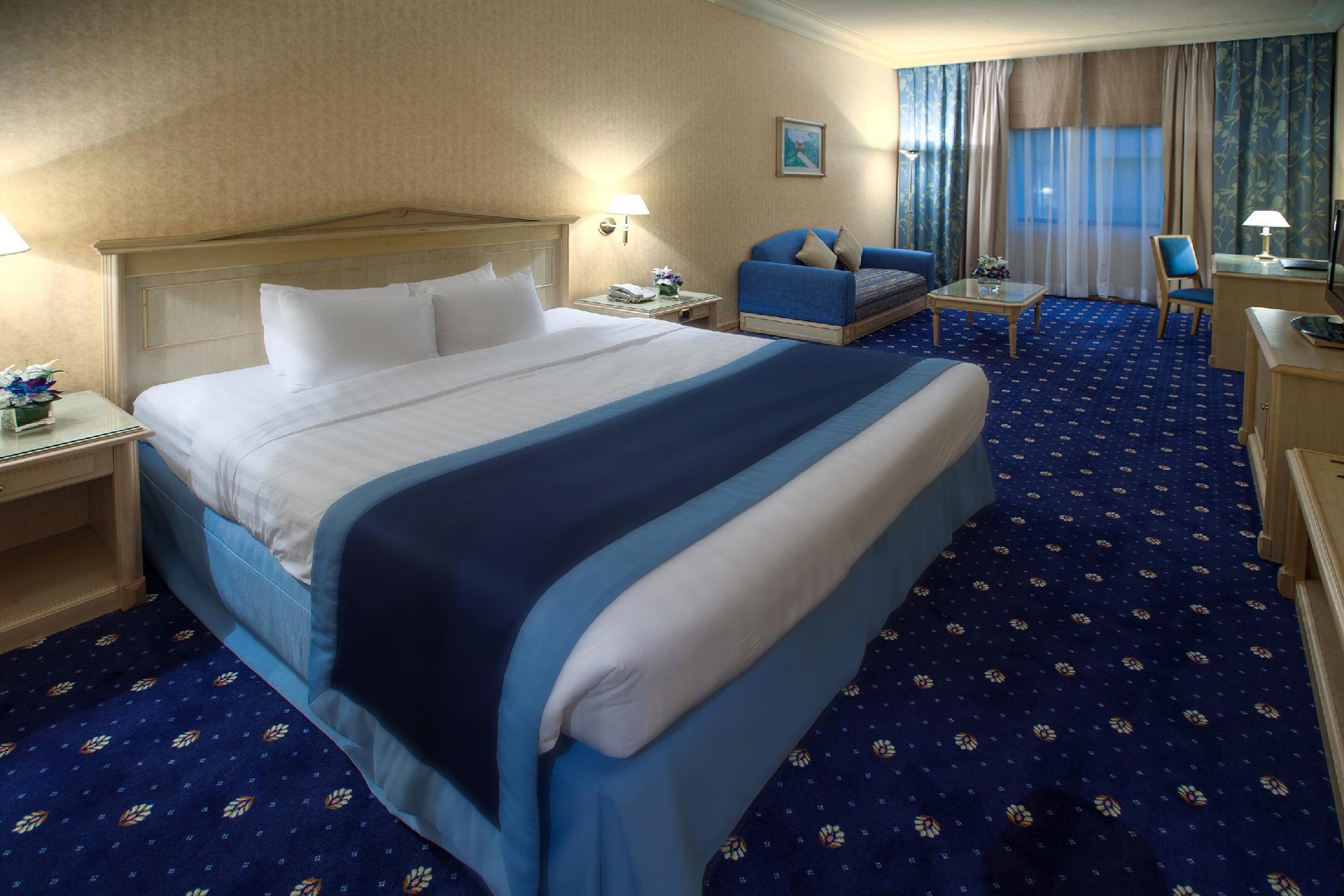 Capitol Jumeirah Hotel 4*